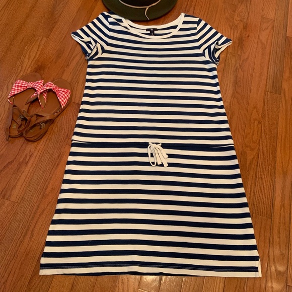 Gap Nautical Dress - Picture 2 of 4